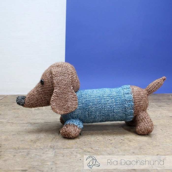 Ria Dachshund Knitting Kit