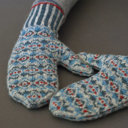 Lombard Mittens by Virginia Sattler-Reimer