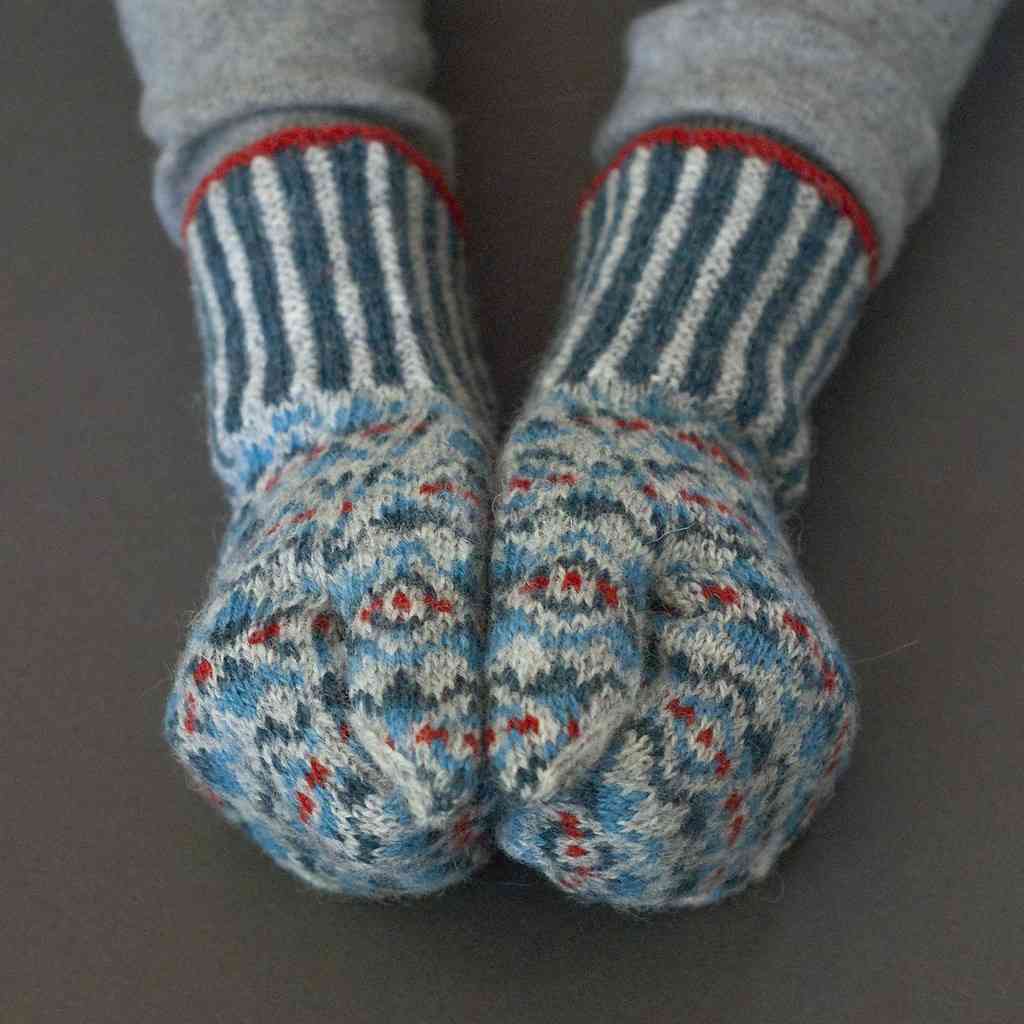 Lombard Mittens by Virginia Sattler-Reimer